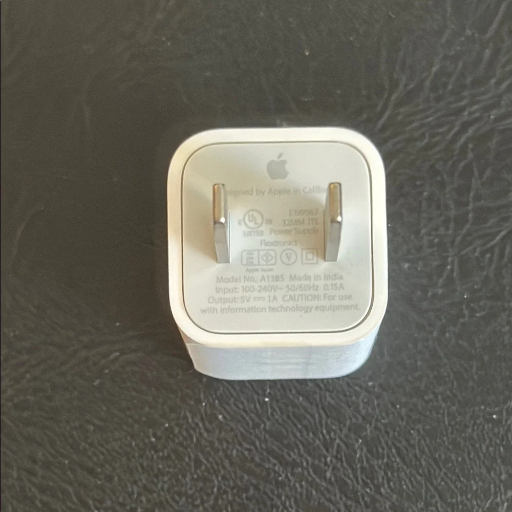 Apple White USB Charger Block